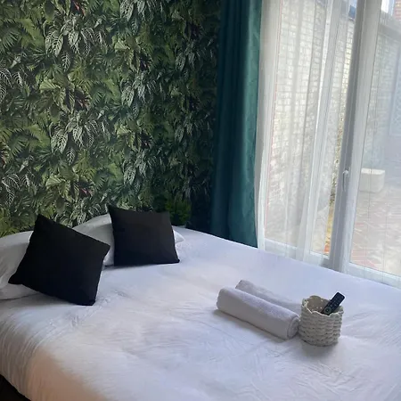 Appartamento Le Tropical, Proche Centre, Place St Marc Et Chu *